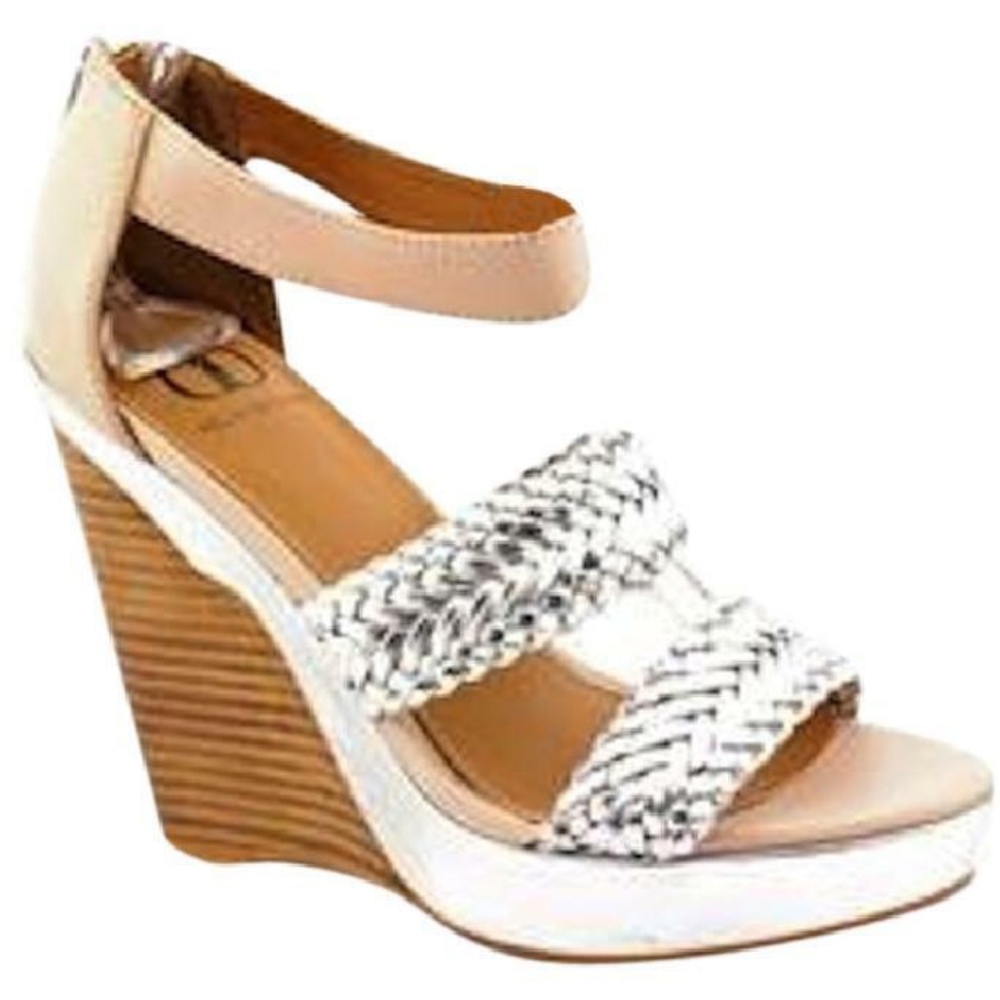 Kelsi Dagger Allegria Platforms